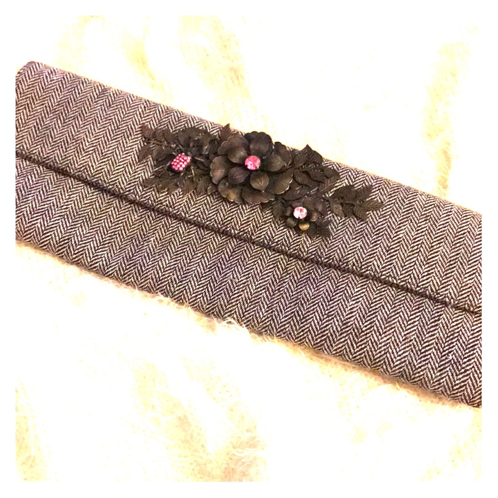 Vintage houndstooth clutch with antique rose